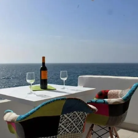 Apartment Boat Experience